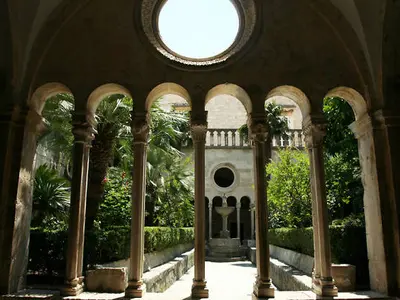 Farmakon - Photo 3