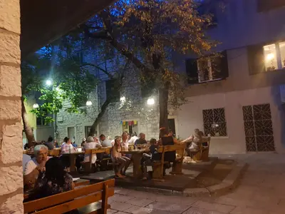 Kod Kike - Photo 2