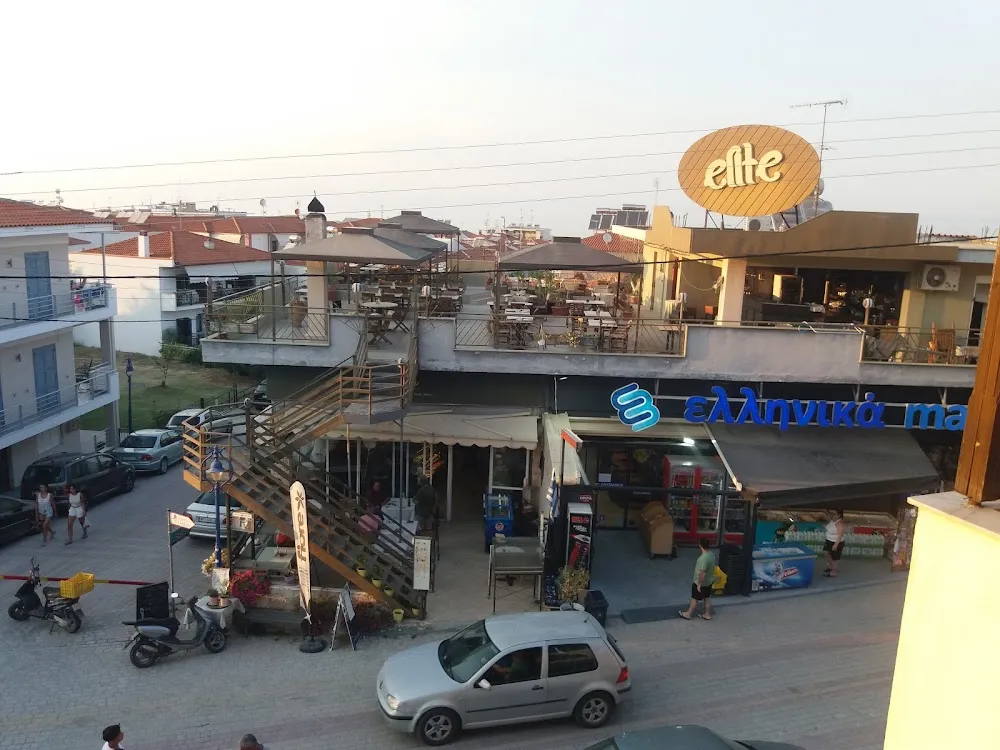 Sani market - Photo 3