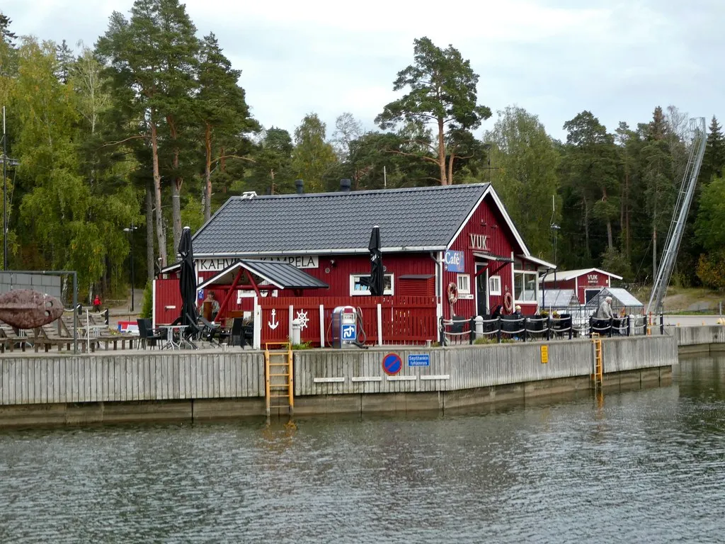 Marina Cafe - Photo 3