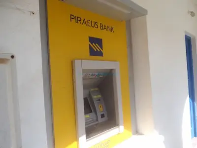 Piraeus Bank - Photo 2