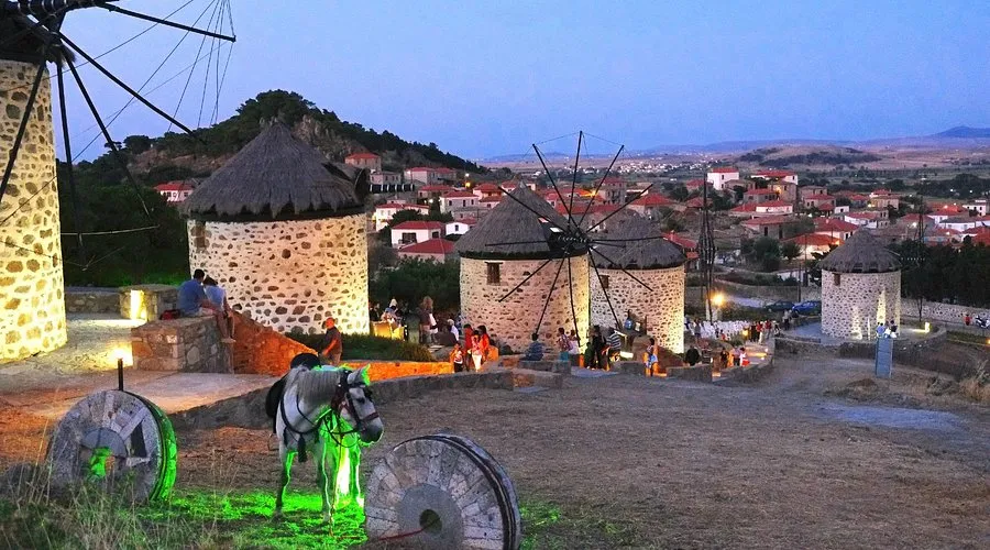 Windmill - Photo 3