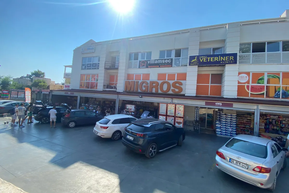 Migros - Photo 1