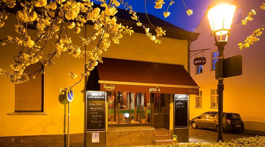 yves's - Photo 1