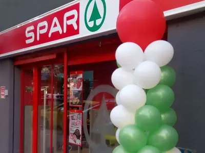 Spar - Photo 1