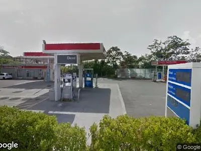 Stazione di servizio Esso - Photo 4