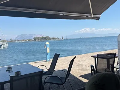 Marina Sunset Cafe & Pub - Photo 2