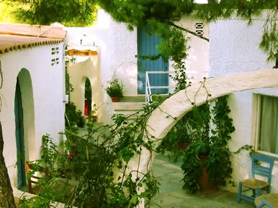Rosy's Little Village - Photo 3