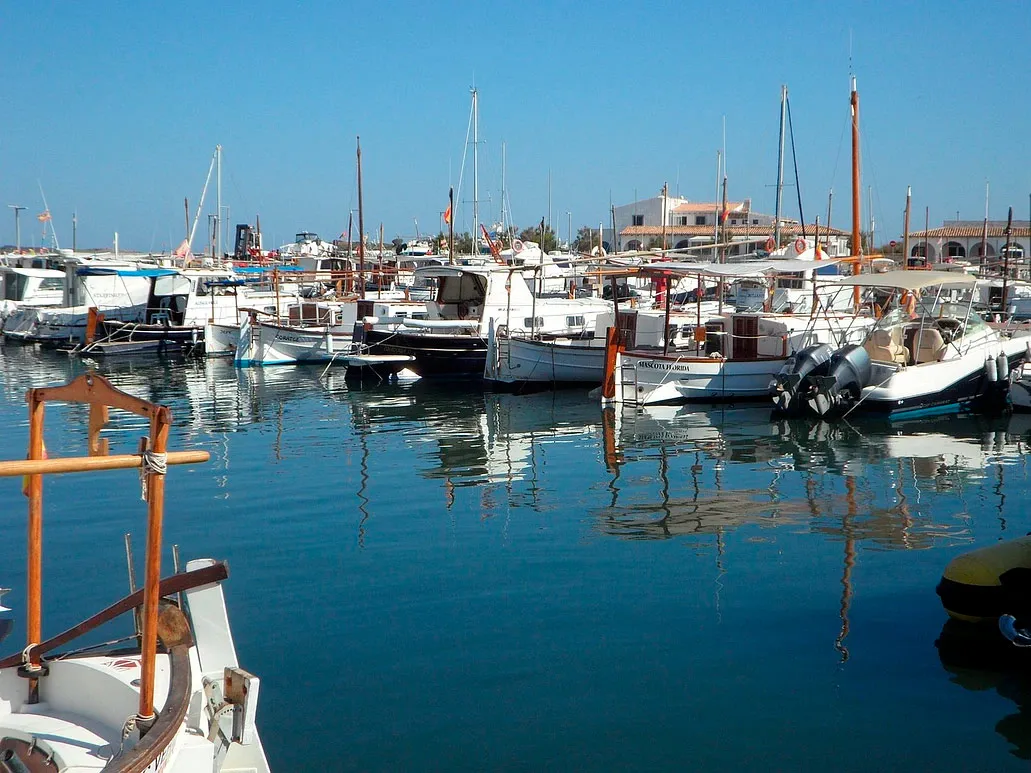 Fuel Dock - Photo 1