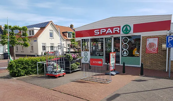 SPAR - Photo 4