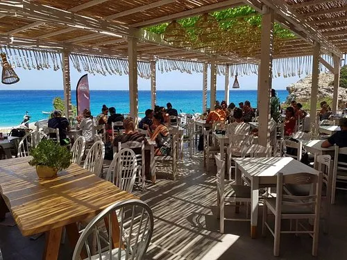 Kavos Bar - Photo 2