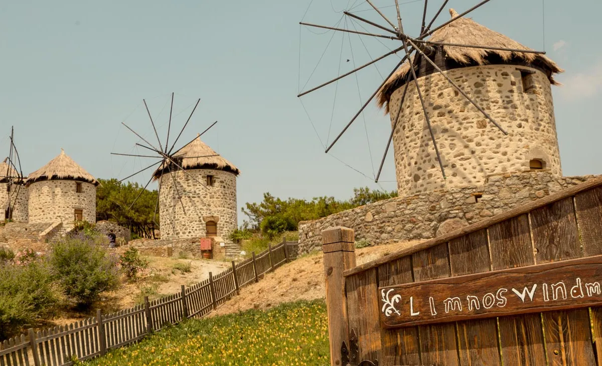 Windmill - Photo 1