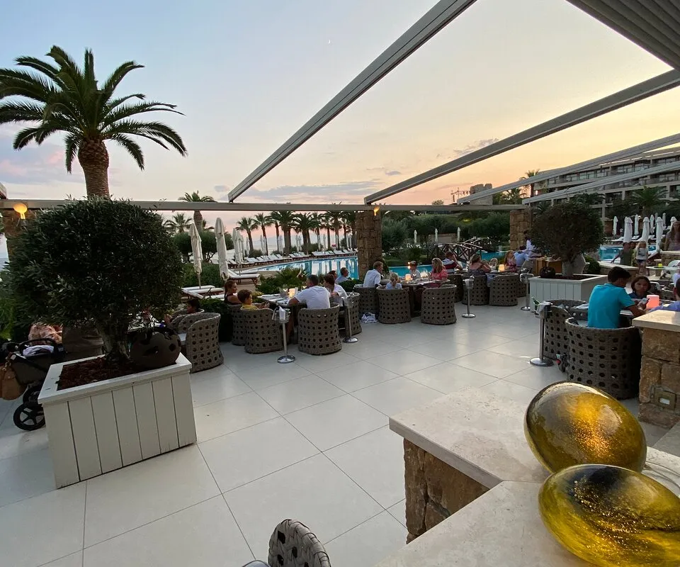 Grill by the pool - Photo 2