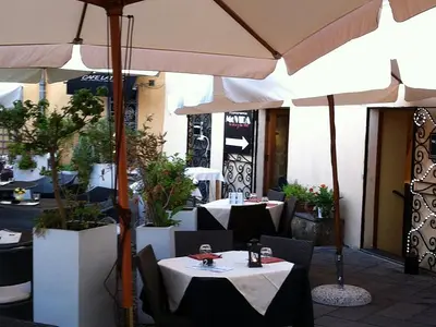 Movida - Photo 1