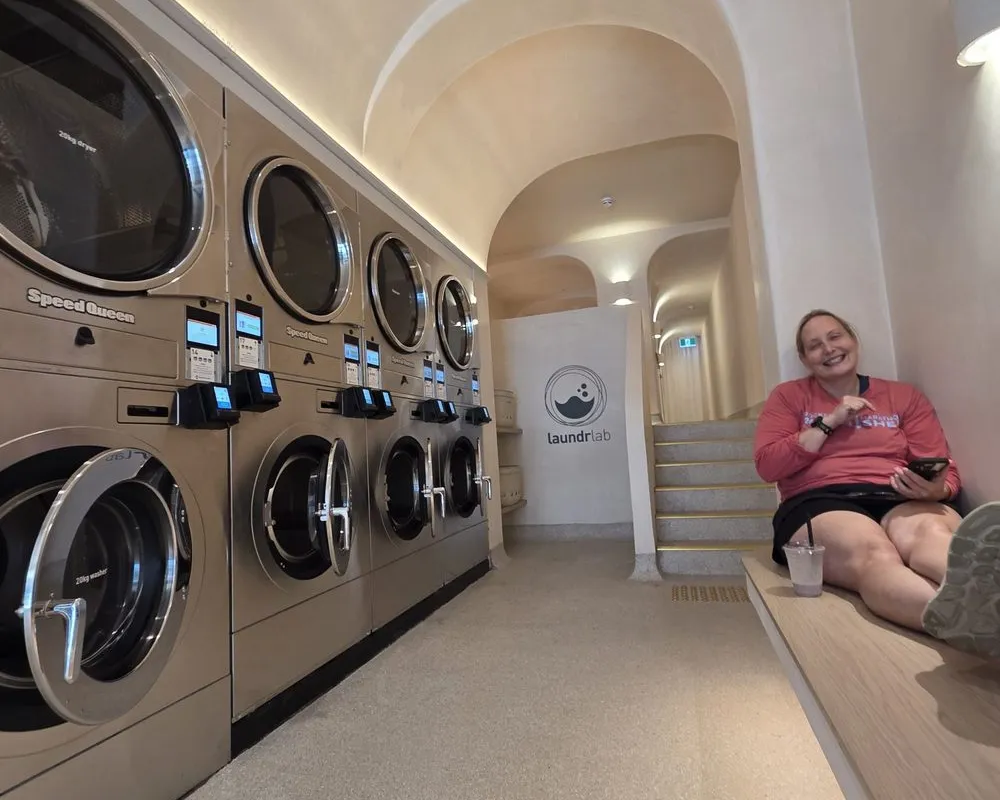 Challis Ave Laundry and Valet - Photo 1