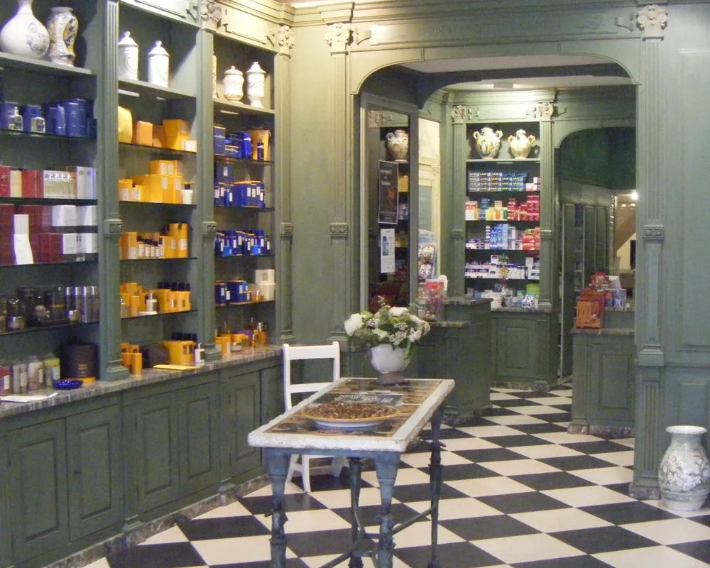 Pharmacie des 4 ponts - Photo 3