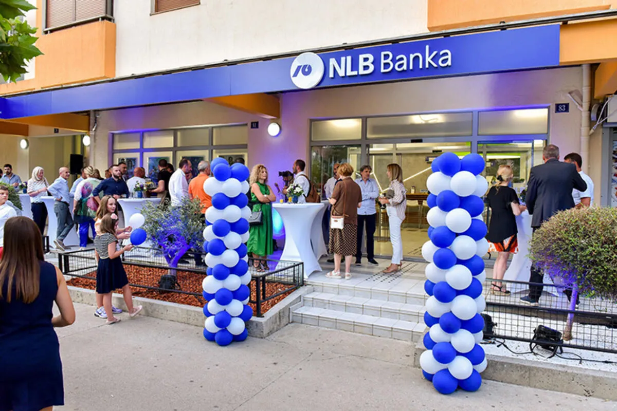 NLB - Photo 4