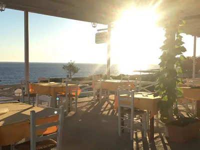 Sunset Taverna - Photo 2
