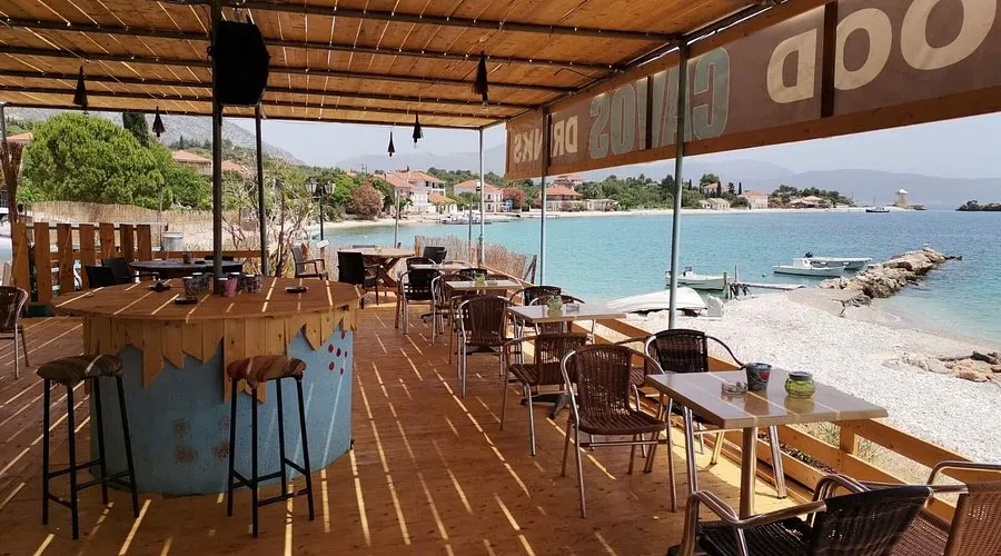 Beach Bar - Photo 3