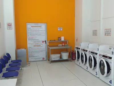 Easywash Self Service Laundry - Photo 2