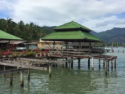 Salak Phet Seafood - Photo 1