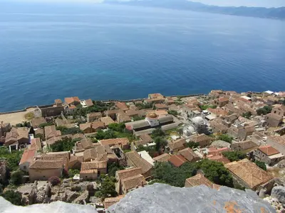P. Trayforos - Photo 2