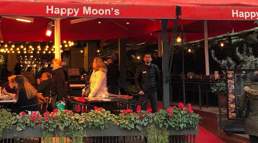 Happy Moon's - Photo 1