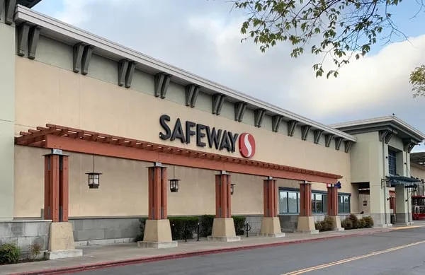 Safeway - Photo 1