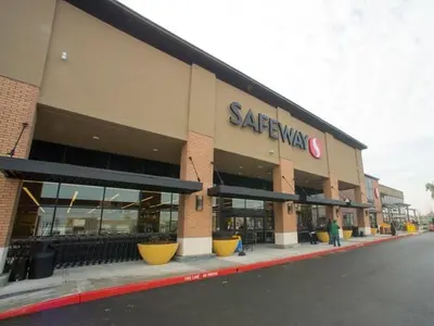 Safeway - Photo 3