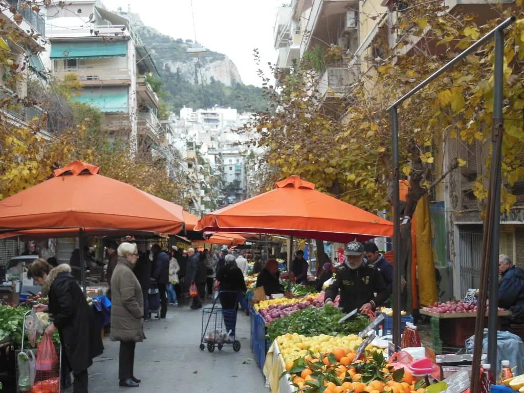 Friday's, Street Market - Photo 1