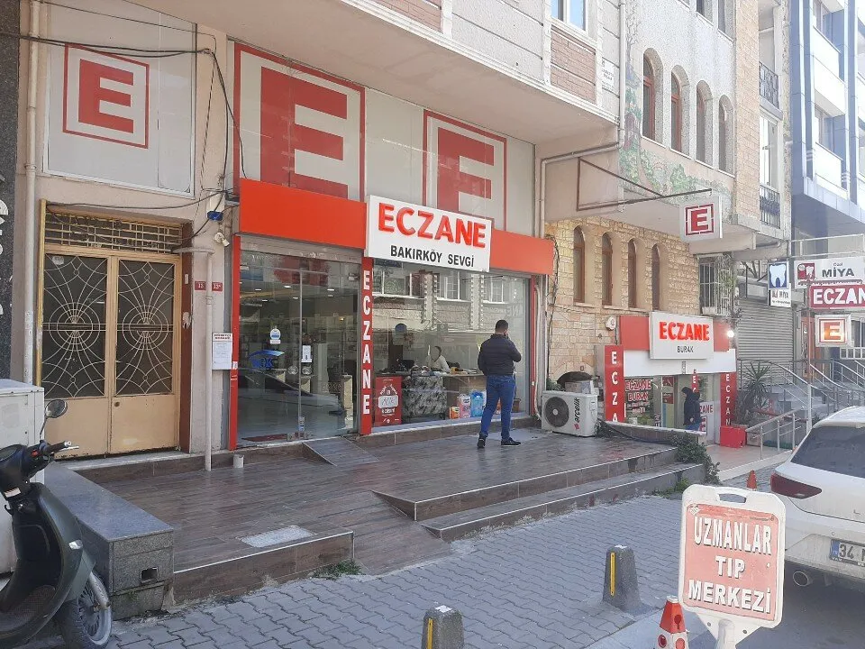 Şevki Eczanesi - Photo 2