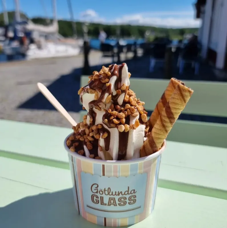 Jojos glass - Main photo