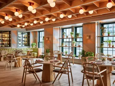 Sea Port Restaurant & Bar - Photo 3