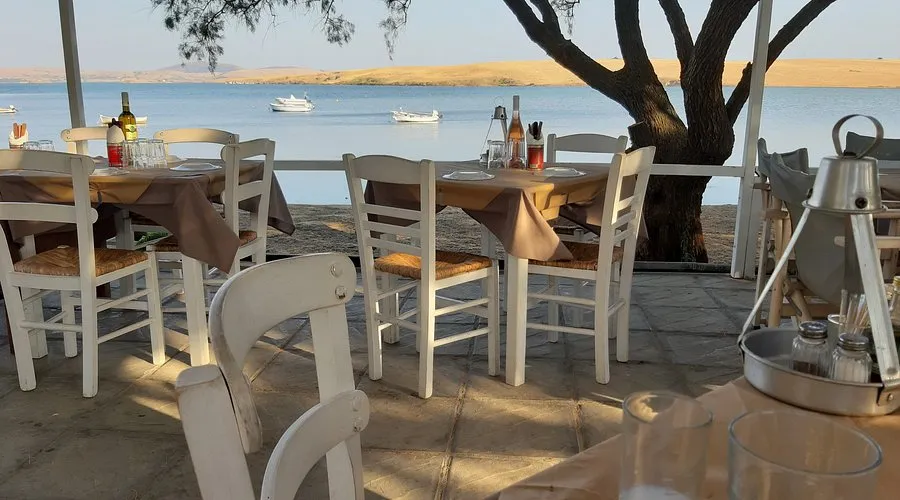 Glykanēsos - Photo 1