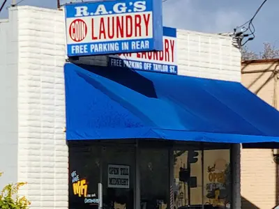 RAG's Coin Laundry - Photo 2