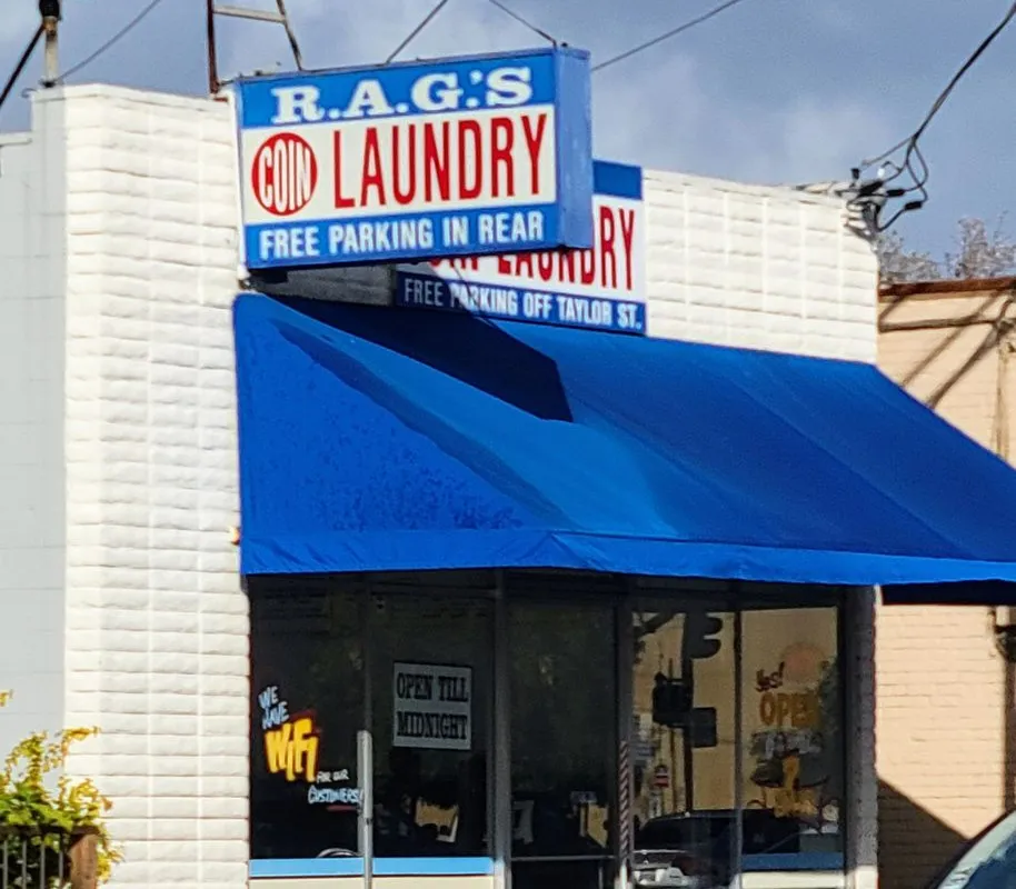 RAG's Coin Laundry - Photo 2