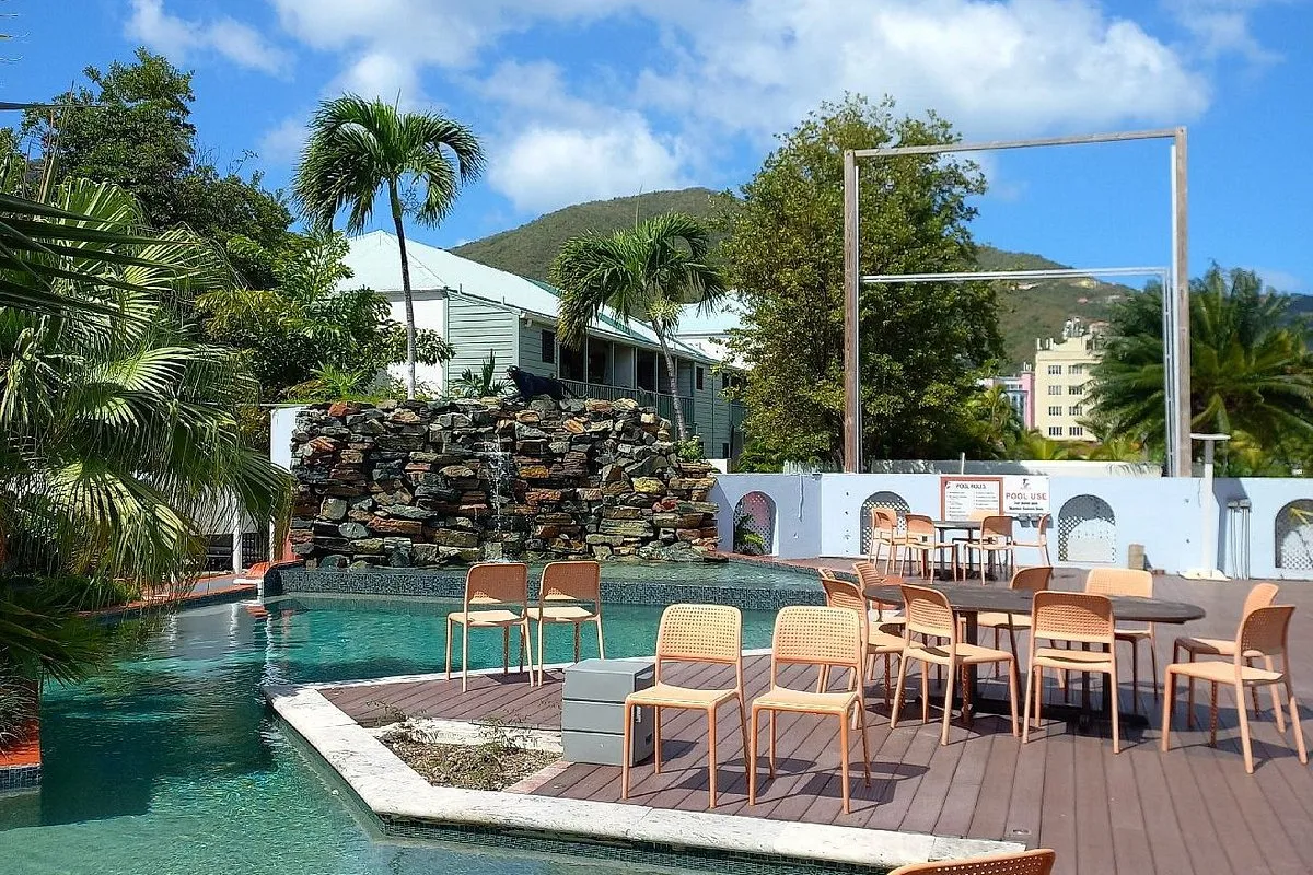 Village Cay Hotel & Restaurant - Photo 2