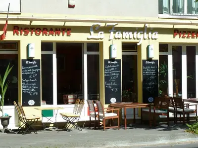 La familia - Photo 1