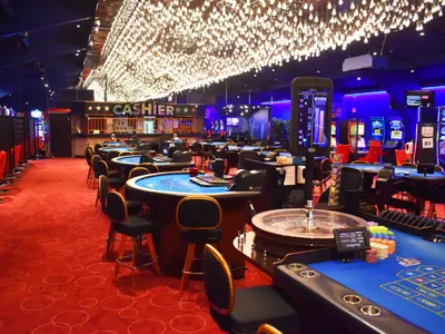 Hollywood Casino - Photo 2