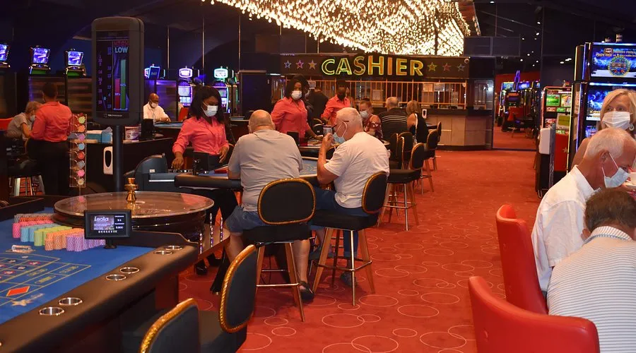 Hollywood Casino - Photo 3