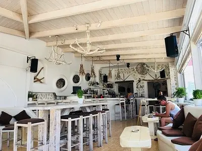 Yialos - Photo 2