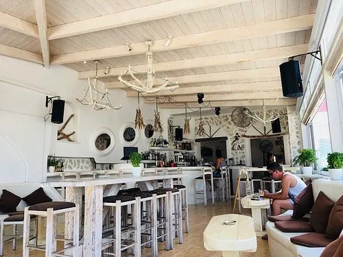Yialos - Photo 2