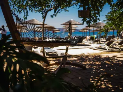 Zoe Seaside Resort - Photo 4