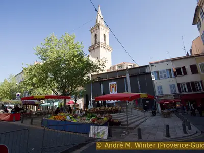 Marché couvert - Photo 2