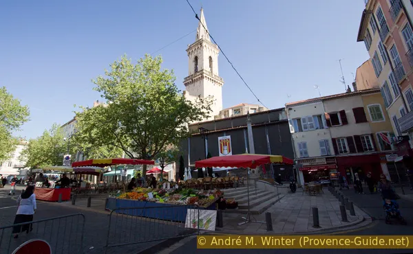 Marché couvert - Photo 2