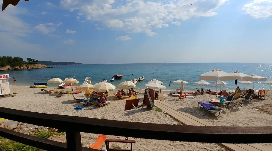 Paraga Beach Bar - Photo 3