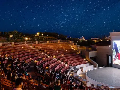 Amphitheater - Photo 2