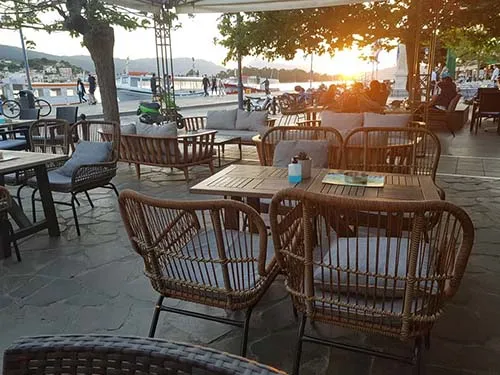 Sail Café - Photo 2