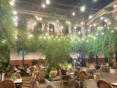 Hotel Restaurante La Encarnación - Photo 2
