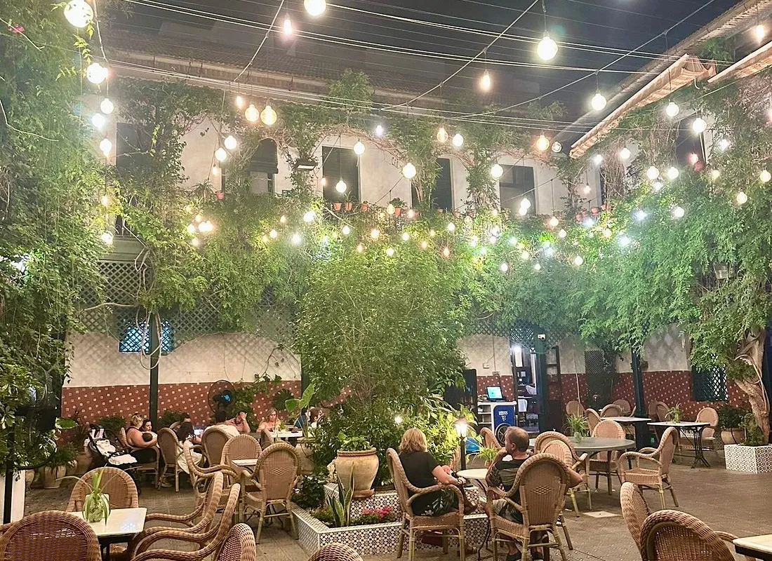 Hotel Restaurante La Encarnación - Photo 2
